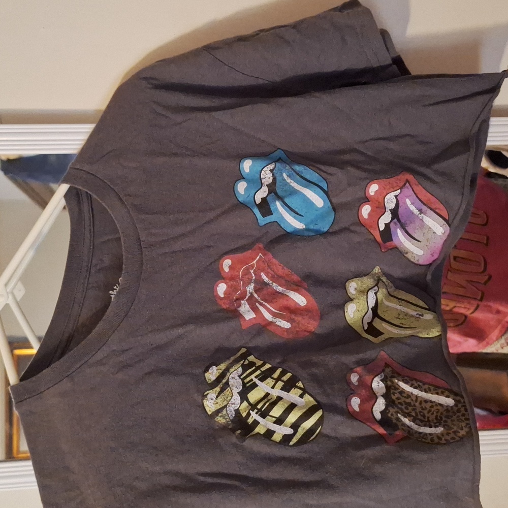 Crop top rolling stone